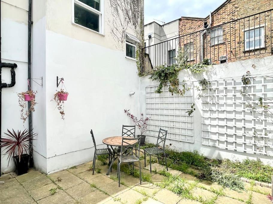 *New* Beautiful 2 Bedroom House In Central Location London Exterior foto